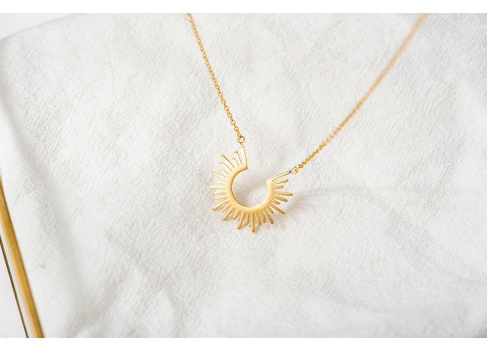 Surya Gold/Silver Plated Pendant Necklace.