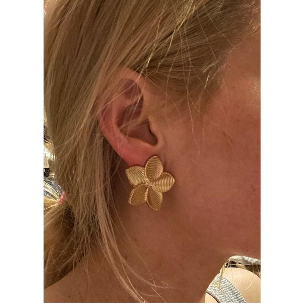 Ayra Flower Stud Earrings